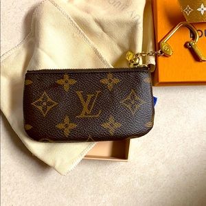 Key pouch